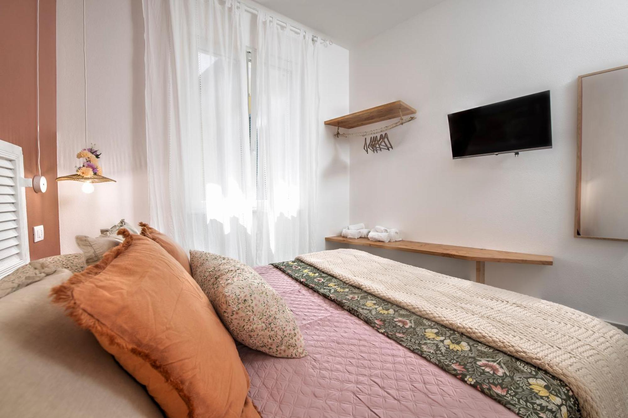 Hotel Amoneglia Esterno foto