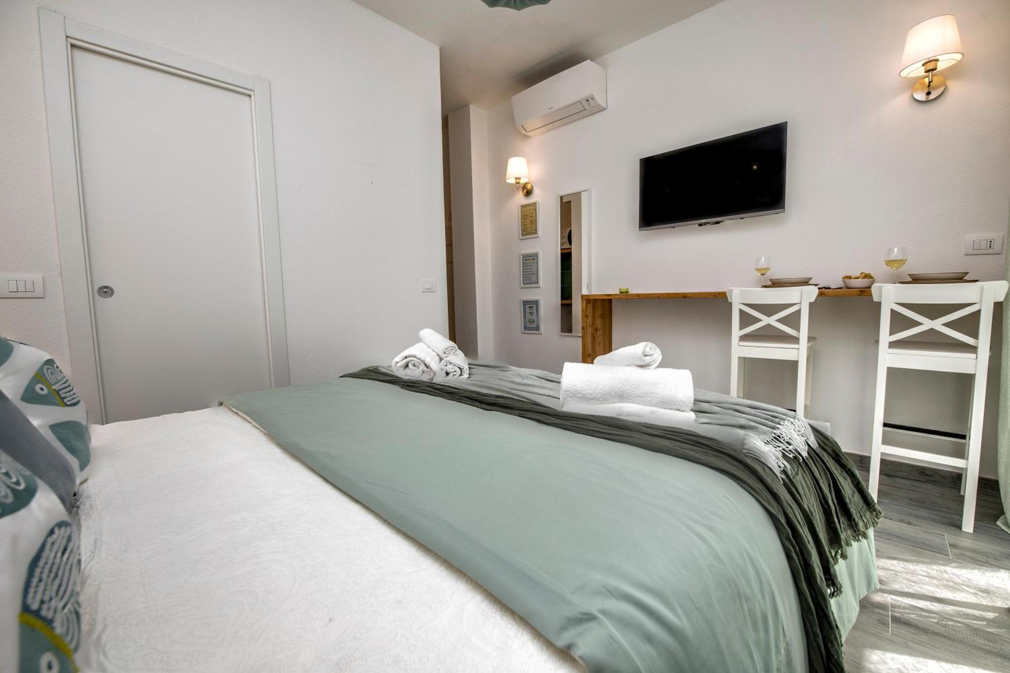 Hotel Amoneglia Esterno foto